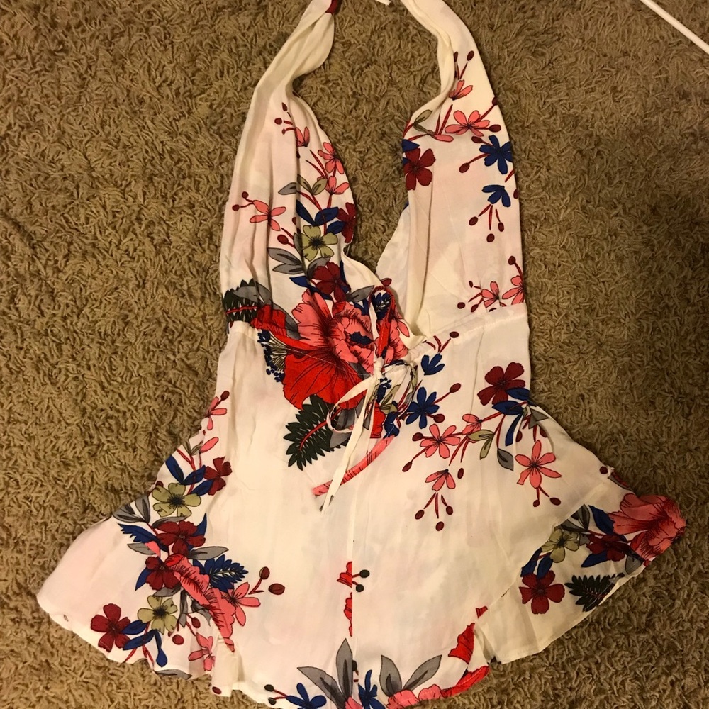 ROMWE Floral Romper